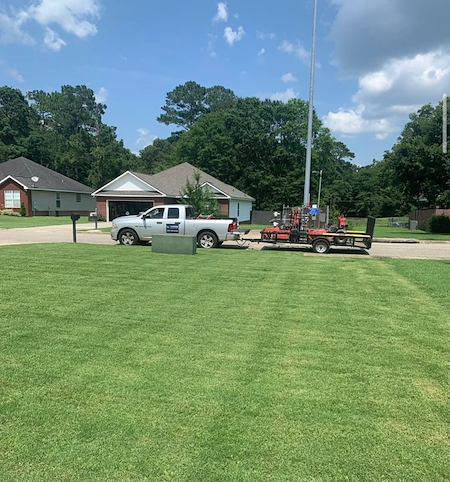 Weed Control Mistakes That Keep Dothan Lawns Thin and Patchy